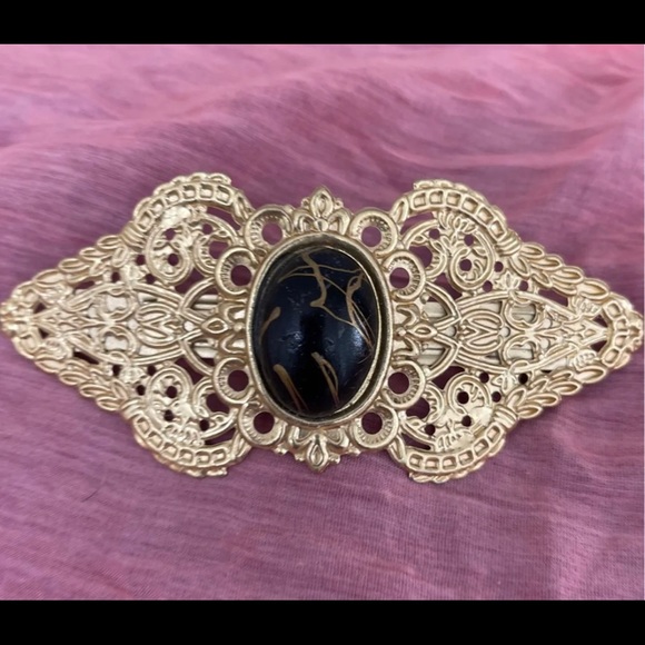 Hair Clips (Gold X3) - Picture 2 of 5